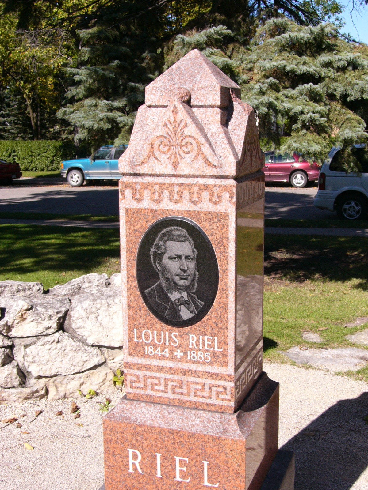 43 - Riel Tomb
